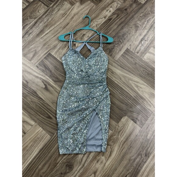 City Triangles Dresses & Skirts - City Triangles Juniors 3 Sequin Mini Dress Turquoise cross back